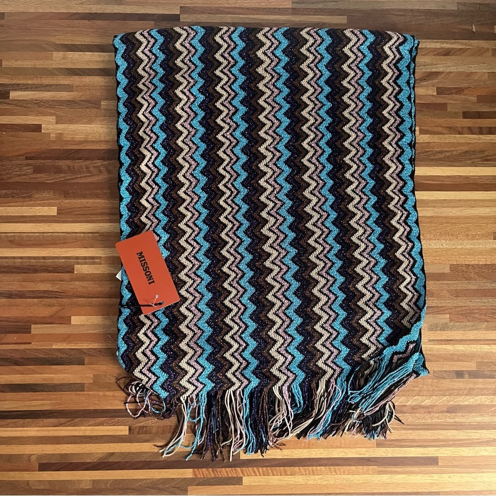 NWT Missoni Metallic Zig Zag Shawl Scarf